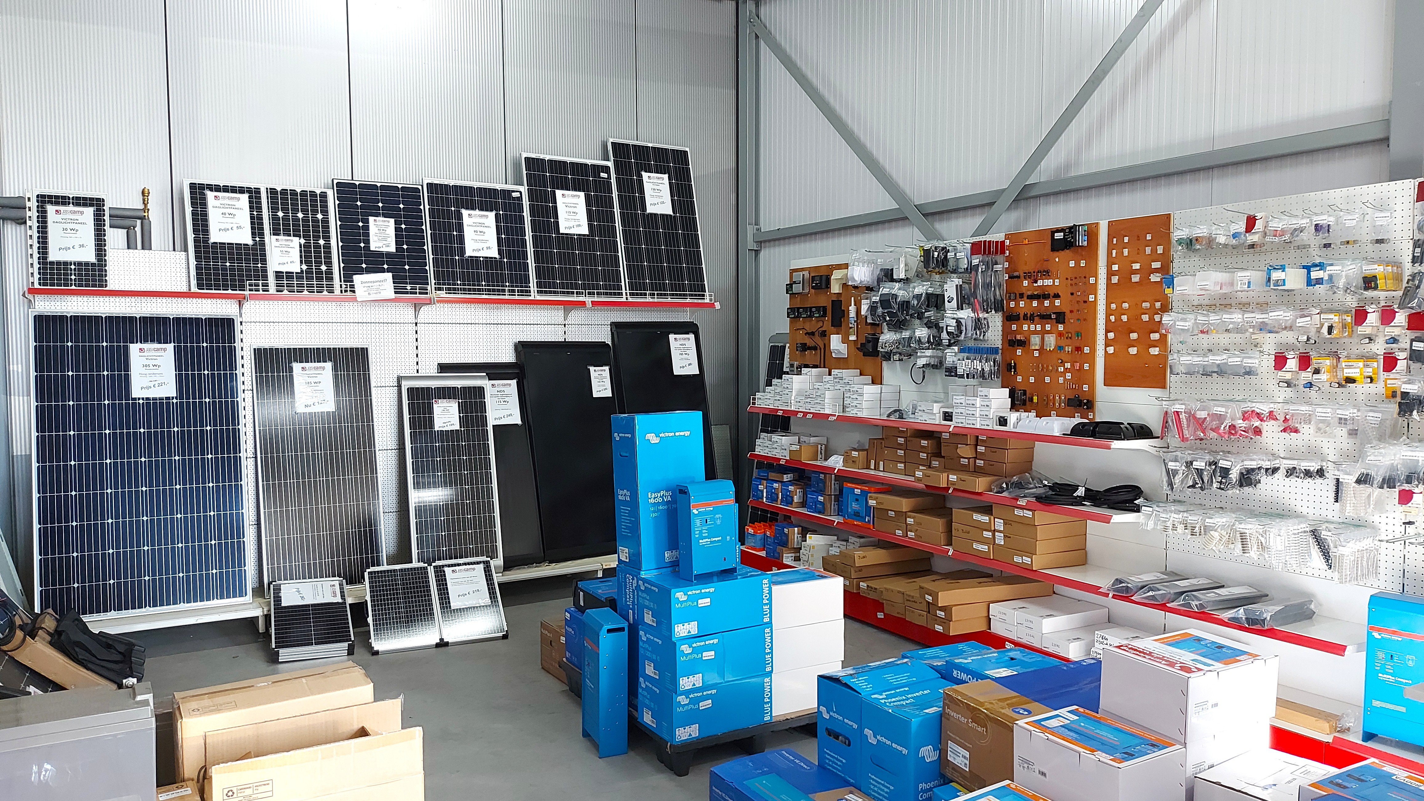 Zonnepanelen in de winkel van Jasicamp